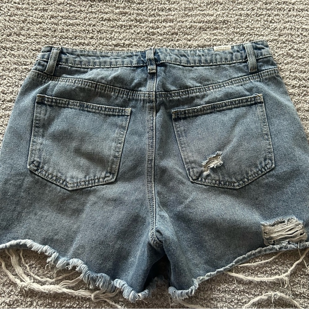 Almost Famous High Rise Distressed Denim Short Shorts Size 9 Y2K - Picture 9 of 9